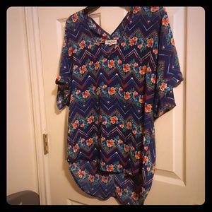 Blue Hawaiian floral top